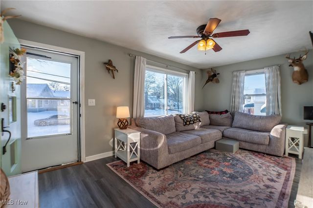 147 Woolf Avenue, Akron, OH 44312