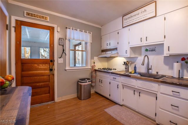 147 Woolf Avenue, Akron, OH 44312