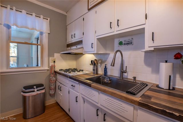 147 Woolf Avenue, Akron, OH 44312