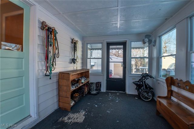 147 Woolf Avenue, Akron, OH 44312