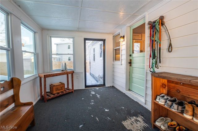 147 Woolf Avenue, Akron, OH 44312