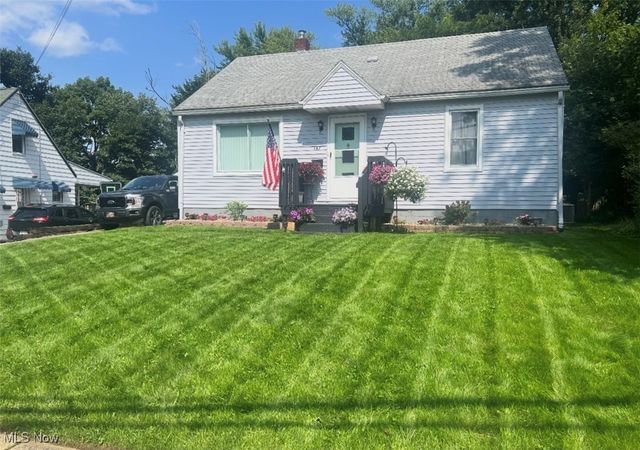 147 Woolf Avenue, Akron, OH 44312