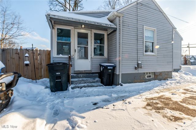 147 Woolf Avenue, Akron, OH 44312