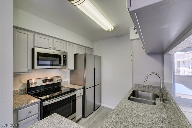 714 Oakmont Avenue 1104, Las Vegas, NV 89109