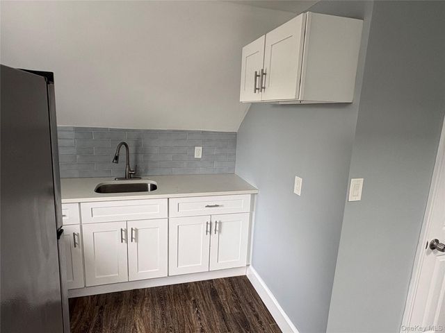 100 Merrick Road, Amityville, NY 11701