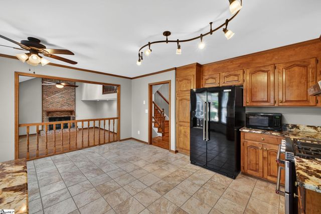 406 Deepwood Drive, Greer, SC 29651