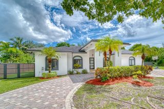 17265 SW 92nd Ct, Palmetto Bay, FL 33157