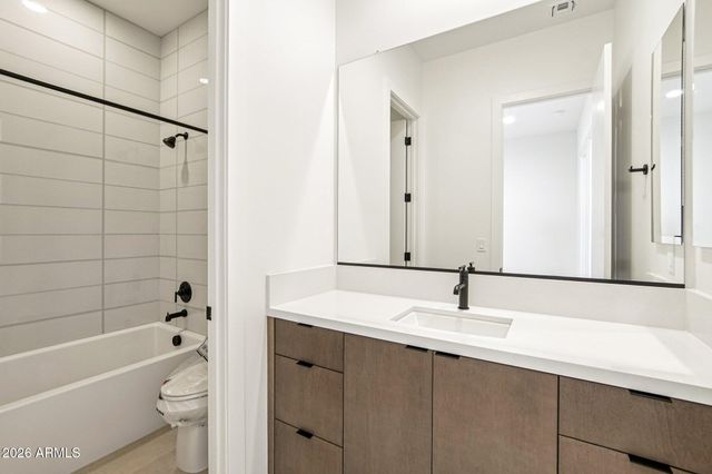 2351 E AQUARIUS Place, Chandler, AZ 85249