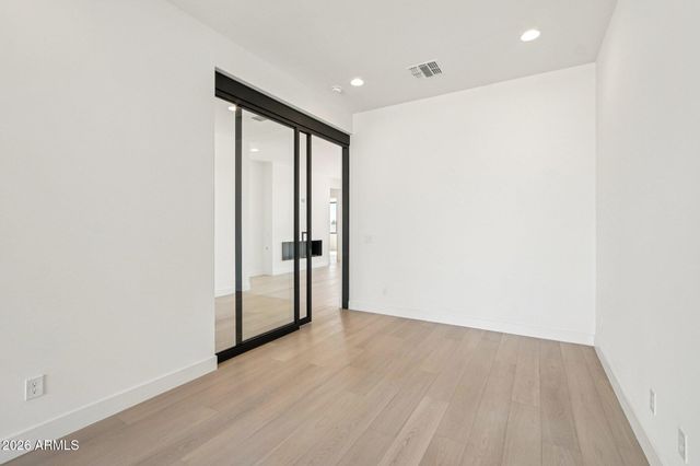 2351 E AQUARIUS Place, Chandler, AZ 85249