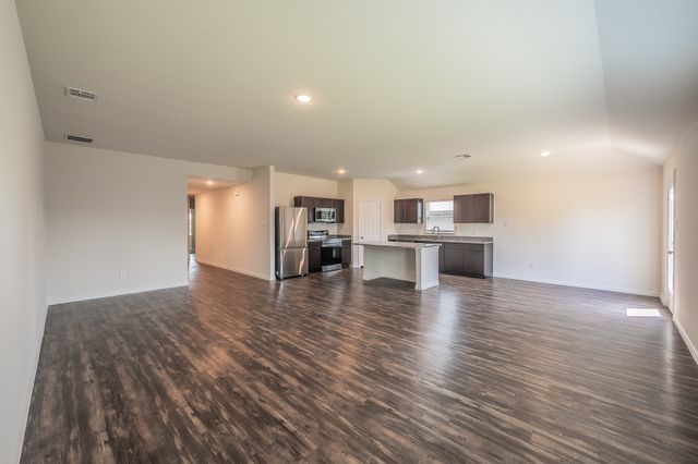 433 Rose Avenue, Cleburne, TX 76033