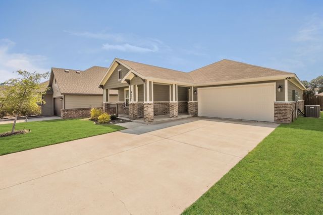 433 Rose Avenue, Cleburne, TX 76033