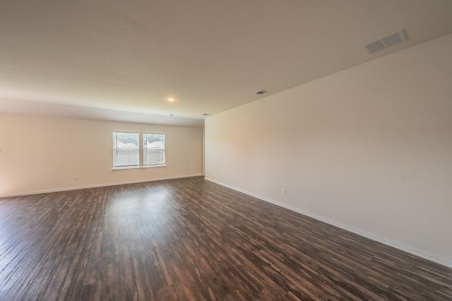 433 Rose Avenue, Cleburne, TX 76033
