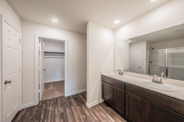 433 Rose Avenue, Cleburne, TX 76033