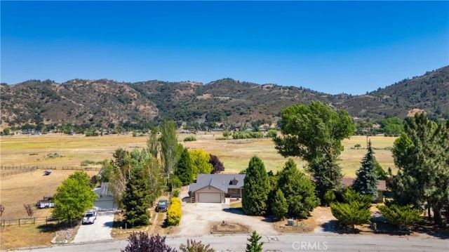 29960 Caddy Lane, Tehachapi, CA 93561