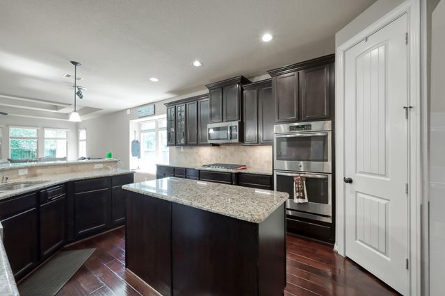 403 Kinderwood Trail, Montgomery, TX 77316