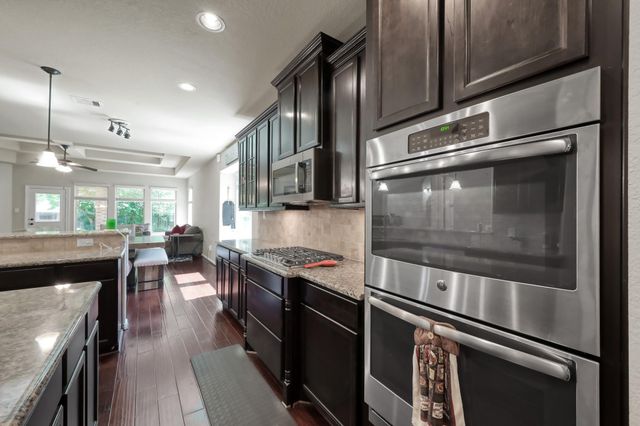 403 Kinderwood Trail, Montgomery, TX 77316