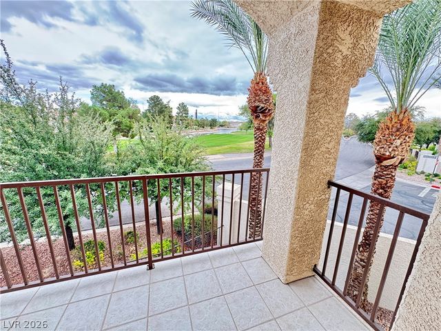 4900 Black Bear Road 204, Las Vegas, NV 89149
