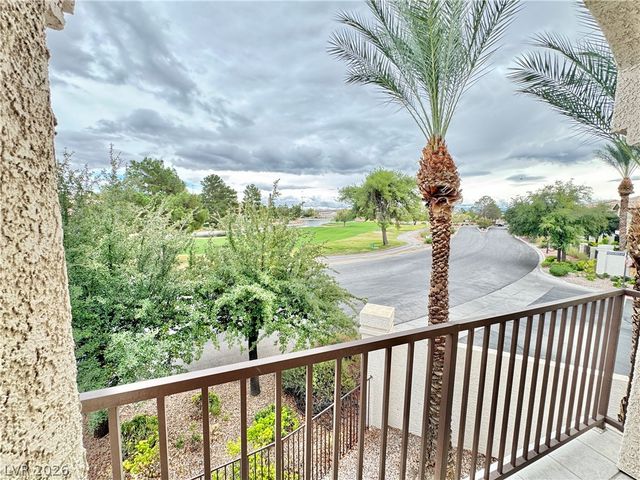 4900 Black Bear Road 204, Las Vegas, NV 89149