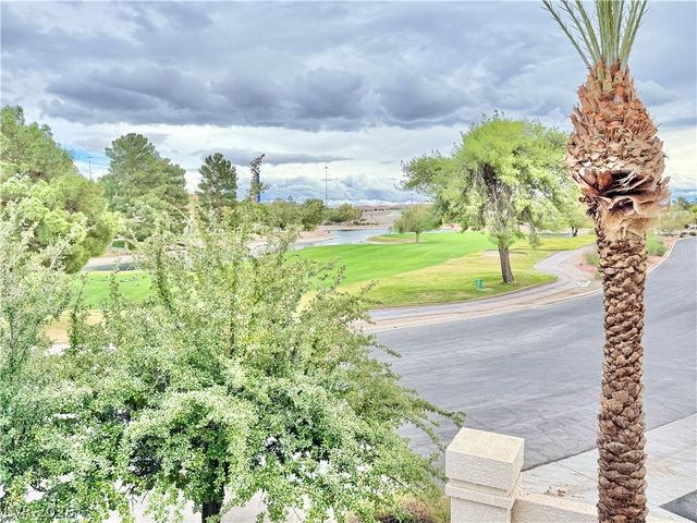 4900 Black Bear Road 204, Las Vegas, NV 89149