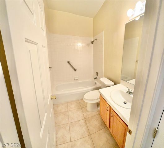 4900 Black Bear Road 204, Las Vegas, NV 89149