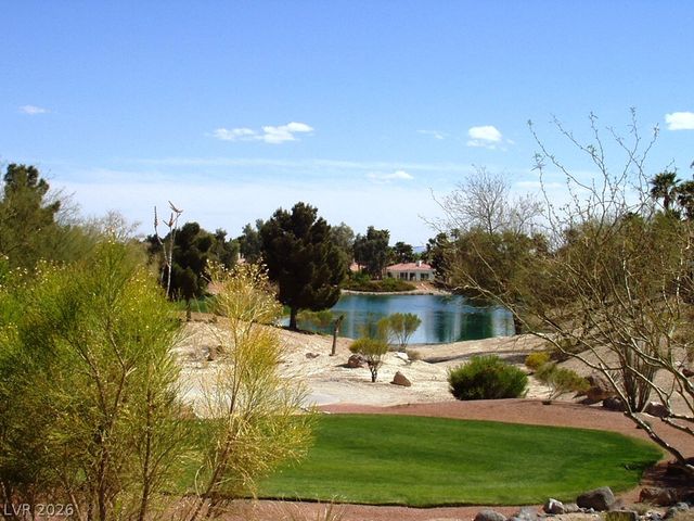 4900 Black Bear Road 204, Las Vegas, NV 89149