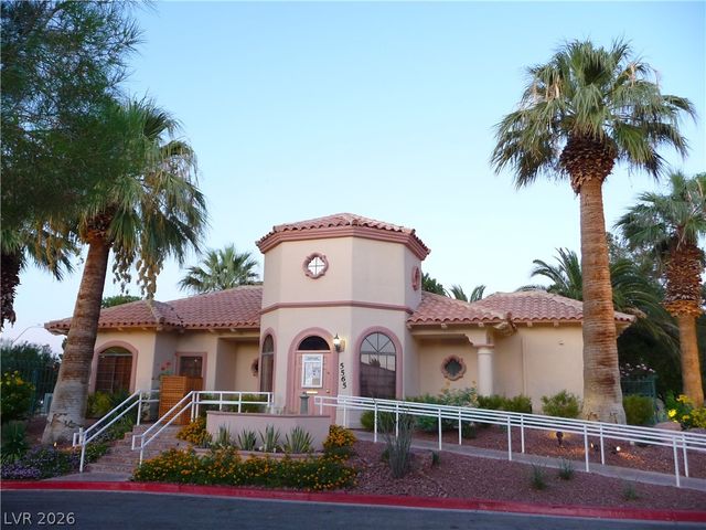 4900 Black Bear Road 204, Las Vegas, NV 89149