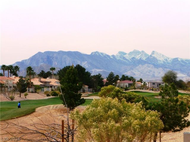 4900 Black Bear Road 204, Las Vegas, NV 89149