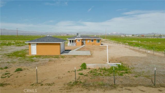 49040 70th West, Lancaster, CA 93536