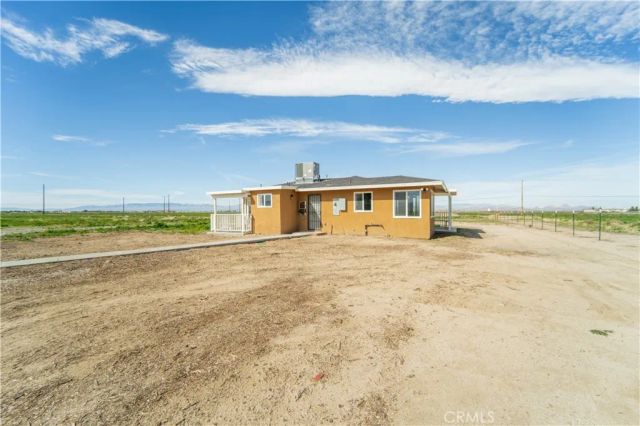 49040 70th West, Lancaster, CA 93536