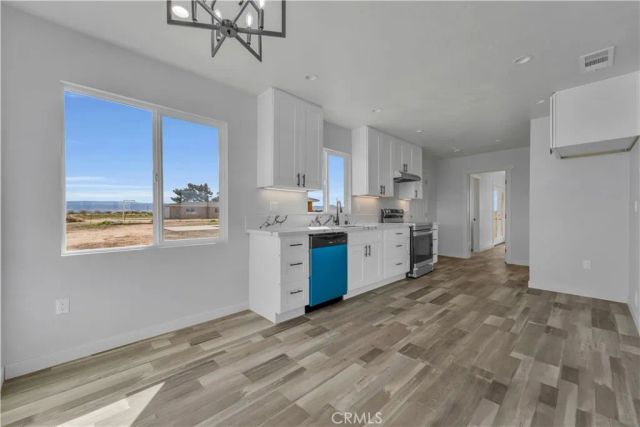 49040 70th West, Lancaster, CA 93536