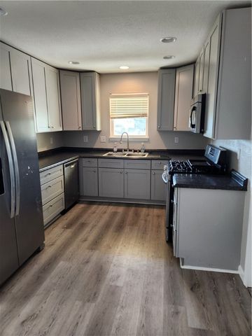 413 S 13th St, Aransas Pass, TX 78336