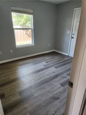 413 S 13th St, Aransas Pass, TX 78336