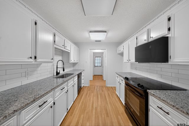 16209 Live Oak Street, Tyler, TX 75707