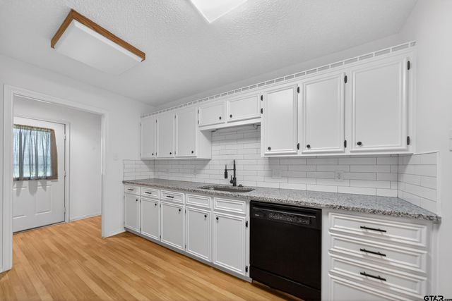 16209 Live Oak Street, Tyler, TX 75707