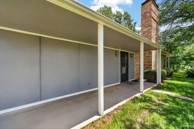 16209 Live Oak Street, Tyler, TX 75707