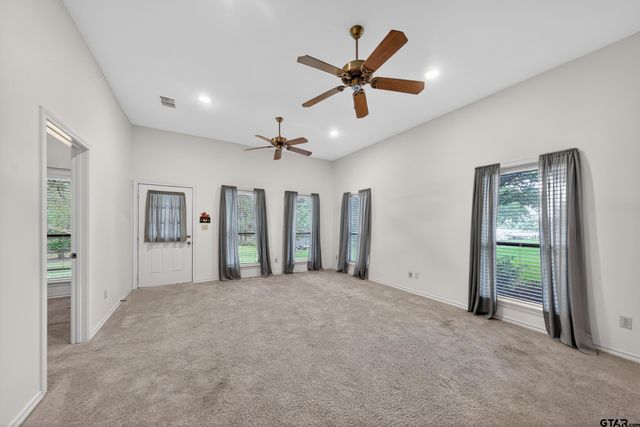 16209 Live Oak Street, Tyler, TX 75707