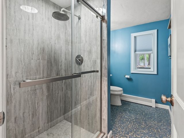 65 Briarcliff Ln, Holliston, MA 01746