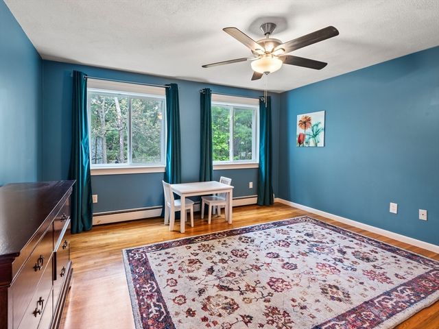 65 Briarcliff Ln, Holliston, MA 01746