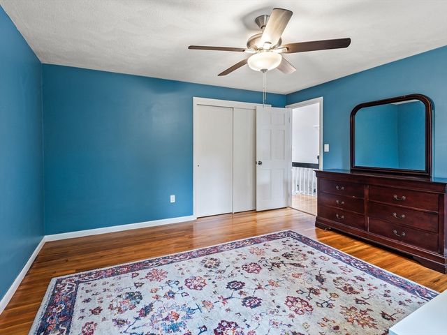 65 Briarcliff Ln, Holliston, MA 01746