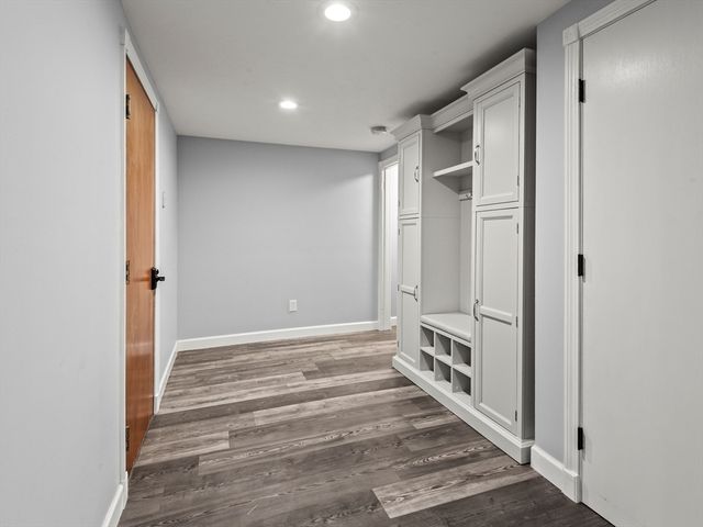 65 Briarcliff Ln, Holliston, MA 01746