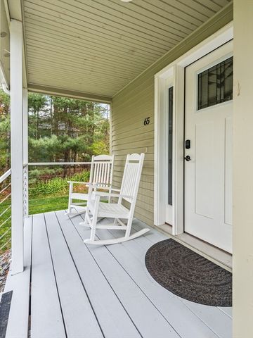 65 Briarcliff Ln, Holliston, MA 01746