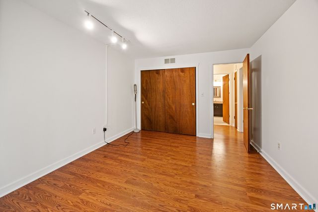 1 Hickory Hill 1, Southington, CT 06489