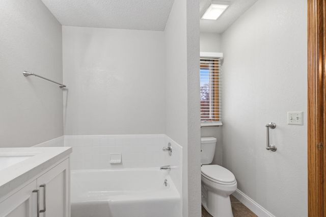 7814 W Westlawn, Wichita, KS 67212