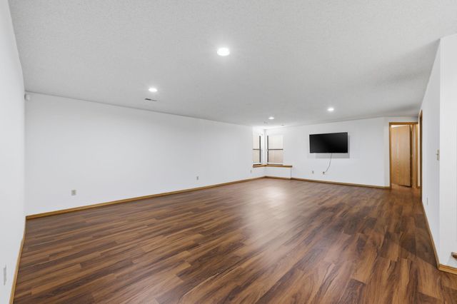 7814 W Westlawn, Wichita, KS 67212