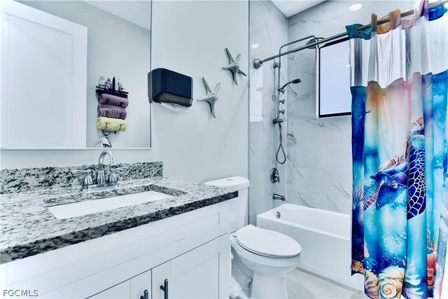 807 Columbus AVE, Lehigh Acres, FL 33972