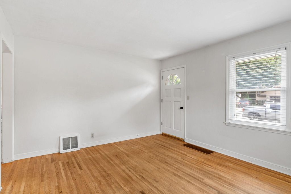 2099 Minnehaha Avenue E, Saint Paul, MN 55119 — photo 4