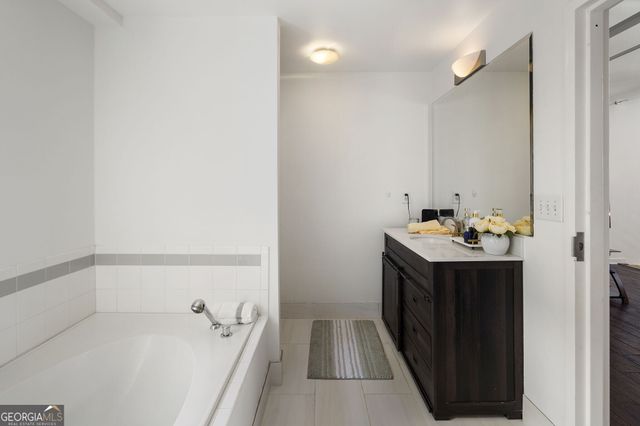 400 Village Parkway 128, Atlanta, GA 30306