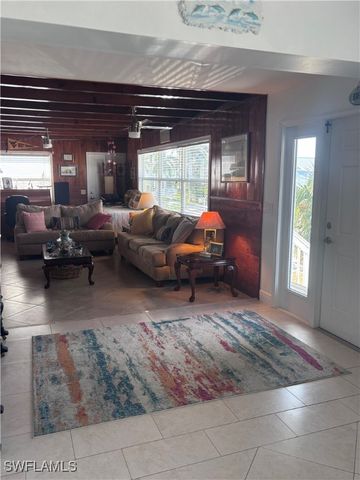 138 Gulf Island DR, Fort Myers Beach, FL 33931