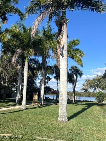 138 Gulf Island DR, Fort Myers Beach, FL 33931