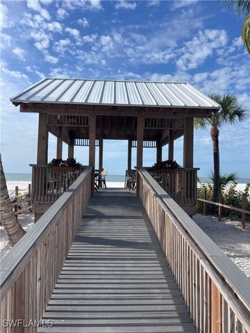 138 Gulf Island DR, Fort Myers Beach, FL 33931